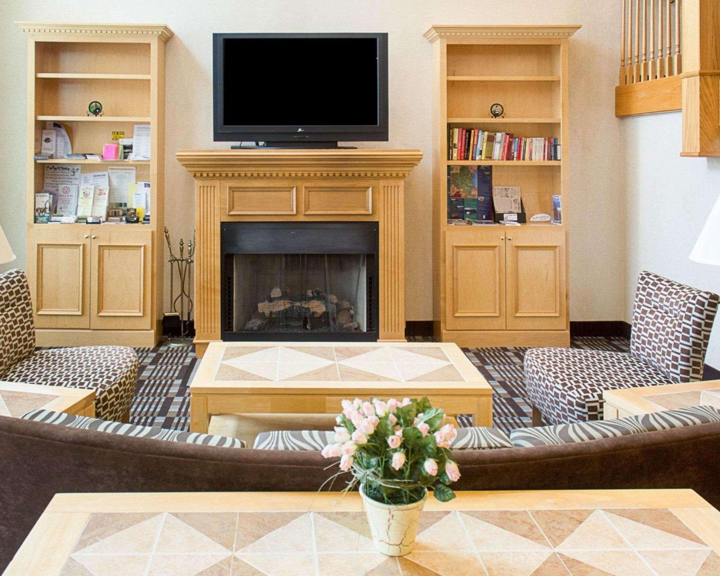 Quality Inn & Suites Quantico Stafford Luaran gambar