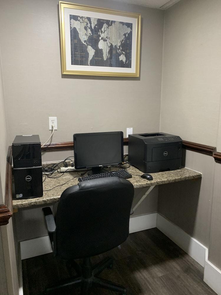 Quality Inn & Suites Quantico Stafford Luaran gambar